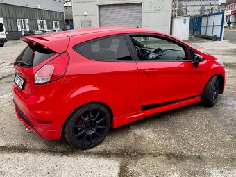 Ford Fiesta ST - 12