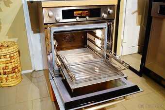 Miele nerezový vestavný sporák H4540E - KAT, 2 varianty varn - 12