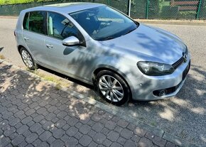 Volkswagen Golf VI 1,4 TSi Highline serviska benzín - 12