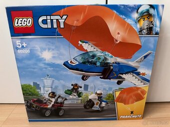 Lego City 60208 - Zatčení zloděje s padákem - 12