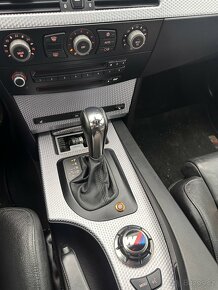 BMW E60 530d 160kw, M-Packet,šibr,výfuk,LCI,CarPlay,padla - 12