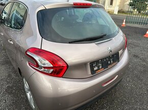 Peugeot 208 1.6Vti 70kw Allure - 12