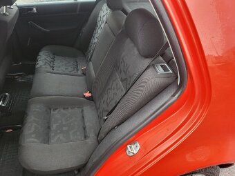 VW Golf IV 1.6i,74kw,nová STK, najeto 240tis km. - 12