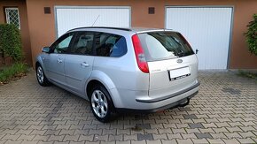 Ford Focus Kombi 1.6i 85KW 2007 Ghia, Tažné, Nová STK - 12