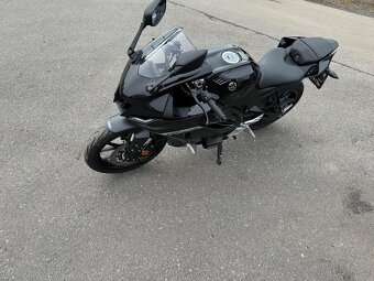 Yamaha yzf r125 - 12