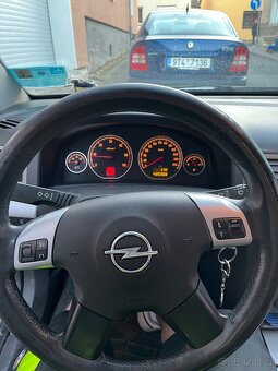 Opel Vectra - 12