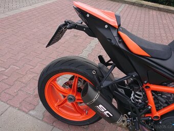 KTM 1290 Super Duke R 2022 - 12