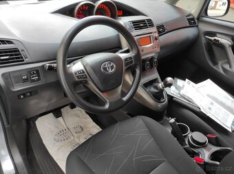 Toyota Corolla Verso 2.0 D-4D 93 Kw Bez Koroze Nová Stk - 12