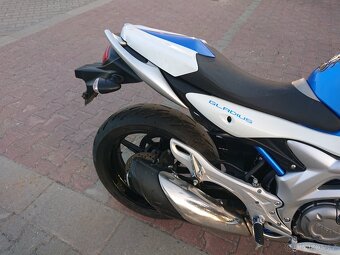 Suzuki SFV 650 Gladius 2010 - 12