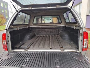 Nissan Navara 2,5 DCi 4x4 / automat / - 12