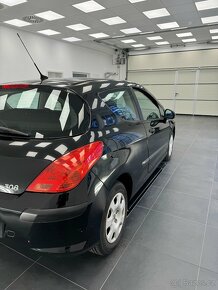 Prodám Peugeot 308 - rv 12/08 , najezd 112k km - 12