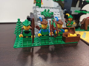 LEGO Castle 6066 Camouflaged Outpost - 2 - 12