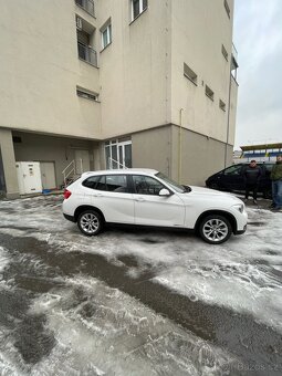 BMW X1 xDrive 18d - 12