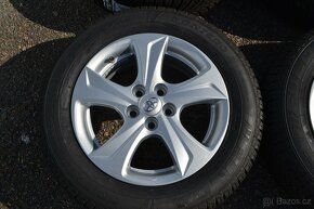 NOVÁ originální zimní sada Toyota Yaris, pneu 185/65 R15 - 12