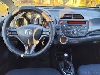 Honda Jazz Comfort 1.4.i-VTEC.73kw.R.V.8/2012.STK Nová. - 12