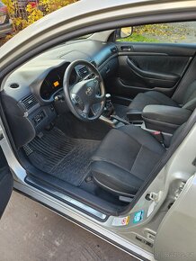 Toyota Avensis, 2,2D4D 130kW 1.Majitel - 12