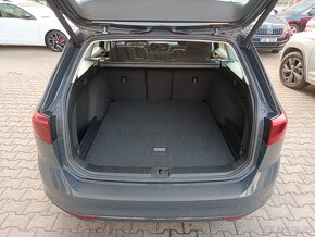 VW Passat B8 2.0TDI 110kW DSG Matrix LED ACC Panorama ERGO - 12