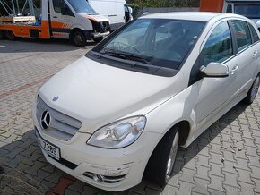 Mercedes benz B 180 - 12