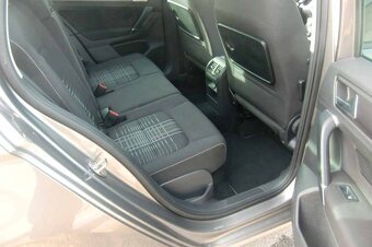 VW SPORTSVAN 1,6TDI Lounge - 12