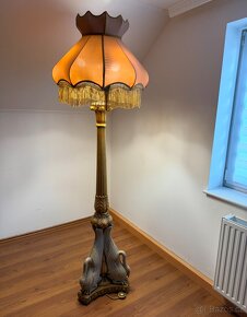 Lampa stojatá ,, Labutě” - 12