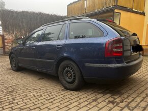 Škoda Octavia 1,6 - 12