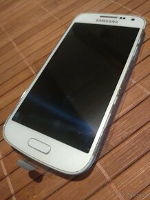 mobil Samsung S4 mini - 12