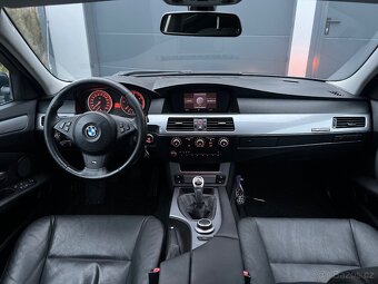 BMW E61 520D 130KW Tempomat / Výhřev / Kůže / Tažné - 12