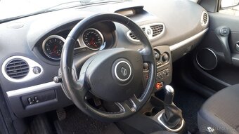 Renault Clio - 12