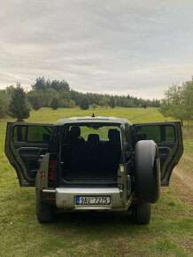 Prodám Land Rover Defender 110 (r.v. 2023) - 12