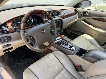 Jaguar S-type 2.7d 152kW Executive•Najeto 252tis/km•1.majite - 12