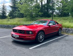 Ford Mustang 4,0 V6 - 12