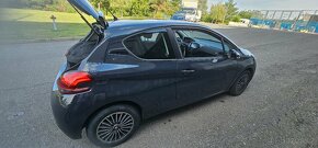 Peugeot 208 1.2 Puretech  2016 najeto 38000 CZ - 12