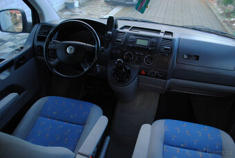 VW T5 CALIFORNIA BEACH 2.5TDi 96kW - 12