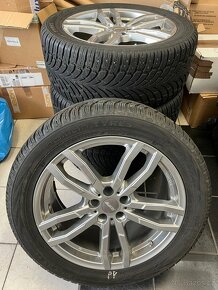 Sada kol včetně zimních pneumatik Nokian 285/45 R20 - 12