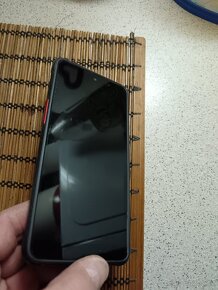 Prodám telefon Samsung a Xiaomi - 12