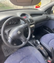 Peugeot 206 1.4i benzin  Rok 2002. Najeto 229 xxx km - 12