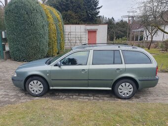 Škoda Octavia I 1.6i 75kW - 12