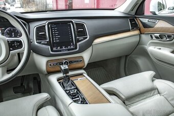 Volvo XC90 - 12