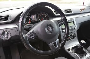 VW PASSAT B7 / 2.0 TDi-103kw / 6st.manuál, výhřev sedadel - 12