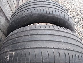 PRODÁM DVĚ LETNÍ PNEU PIRELLI Cinturato P7 245/50R19 105W - 12