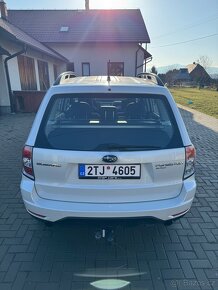 Subaru Forester 2,0i BiFuel - 12