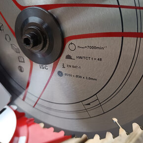 Velká pokosová pila TE-SM 2534 Dual Einhell EXPERT - 12