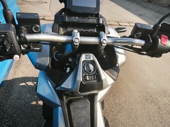 Honda ADV 350 ABS TC (2022) smart kufr, po servisu - 12