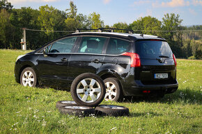 Peugeot 5008 1,6 HDi automat 2010 7míst - 12