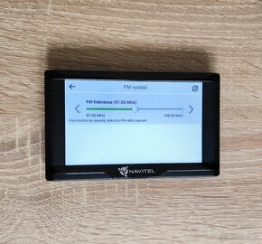 GPS NAVIGACE NAVITEL E500 MAGNETIC BEZ PŘÍSLUŠENSTVÍ - 12