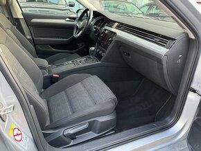 VW Passat B8 2.0 TDI 110kW DSG Tažné Panorama Kamera ACC DAB - 12