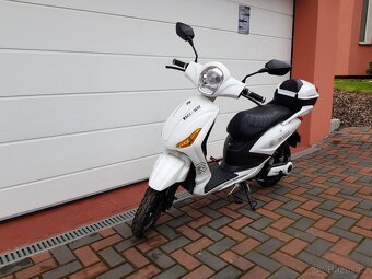 E-MOPED 12Ah, bez SPZ, nový, box v ceně - 12