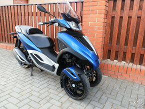 Piaggio MP3 300 Yourban LT (2015) - 12