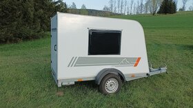 Minikaravan pro 2 osoby - přívěs do 750kg (nebrzděný) - 12