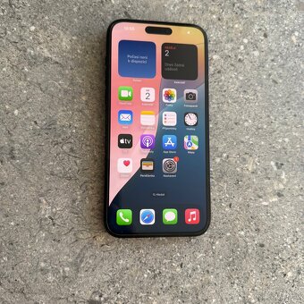 iPhone 15 Plus 128GB, černý (12 měsíců záruka) - 12